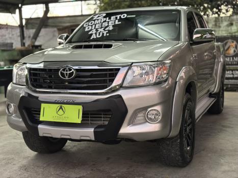 TOYOTA Hilux Caminhonete 3.0 4P 4X4 SRV TURBO DIESEL CABINE DUPLA AUTOM�TICO, Foto 3