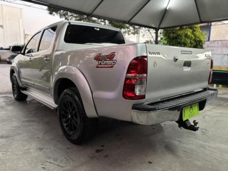 TOYOTA Hilux Caminhonete 3.0 4P 4X4 SRV TURBO DIESEL CABINE DUPLA AUTOM�TICO, Foto 4