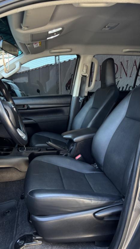TOYOTA Hilux Caminhonete 2.8 16V 4P POWER PACK TURBO DIESEL 4X4 CABINE DUPLA, Foto 9