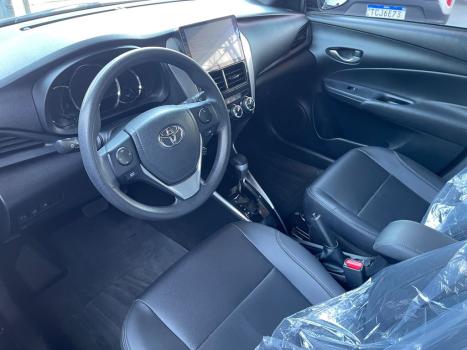 TOYOTA Yaris Hatch 1.3 16V 4P FLEX XL, Foto 6