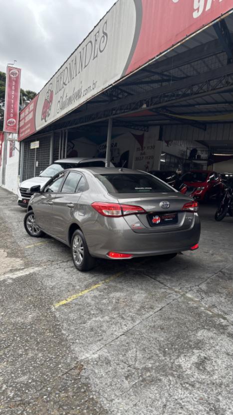 TOYOTA Yaris Sedan 1.5 16V 4P FLEX XL PLUS CONNECT MULTIDRIVE AUTOM�TICO CVT, Foto 2
