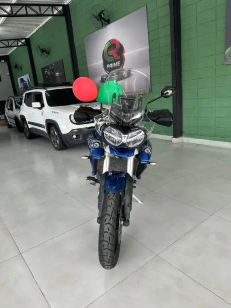 TRIUMPH Tiger 800 XRT, Foto 3