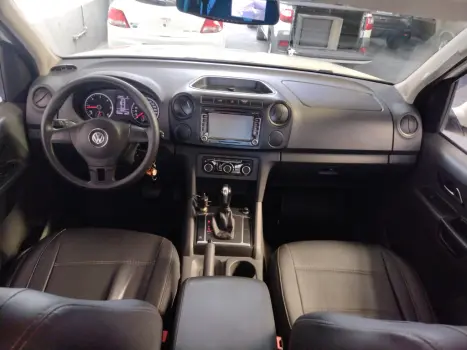 VOLKSWAGEN Amarok 2.0 16V 4X4 CABINE DUPLA TRENDLINE TURBO INTERCOOLER AUTOMTICO, Foto 8