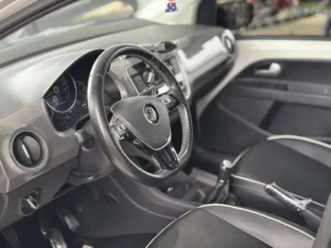 VOLKSWAGEN Cross UP 1.0 12V 4P TSI FLEX, Foto 8