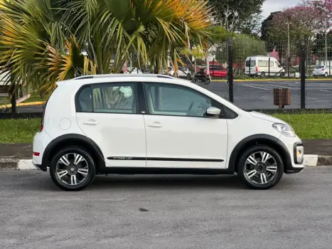 VOLKSWAGEN Cross UP 1.0 12V 4P TSI FLEX, Foto 4