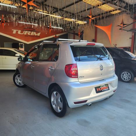 VOLKSWAGEN Fox 1.6 4P, Foto 4