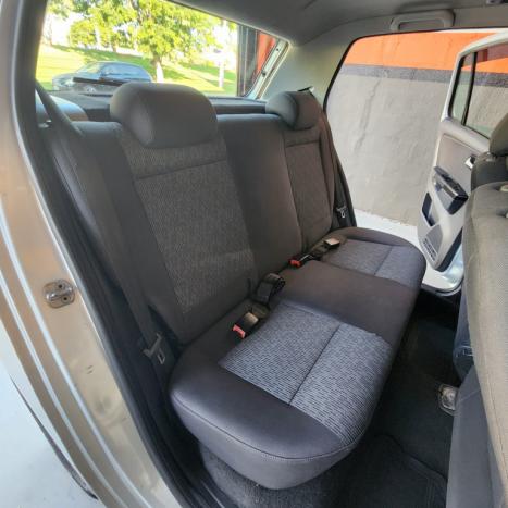 VOLKSWAGEN Fox 1.6 4P, Foto 10