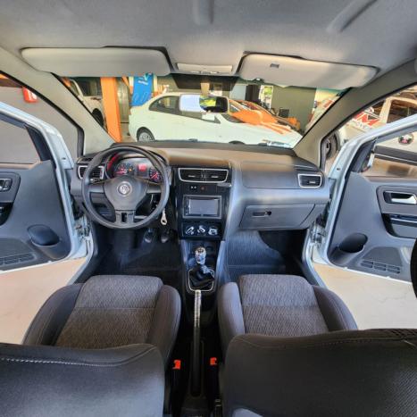 VOLKSWAGEN Fox 1.6 4P, Foto 13