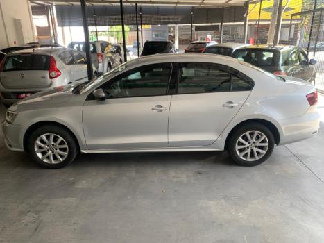 VOLKSWAGEN Jetta 2.0 4P TRENDLINE FLEX AUTOMÁTICO, Foto 6