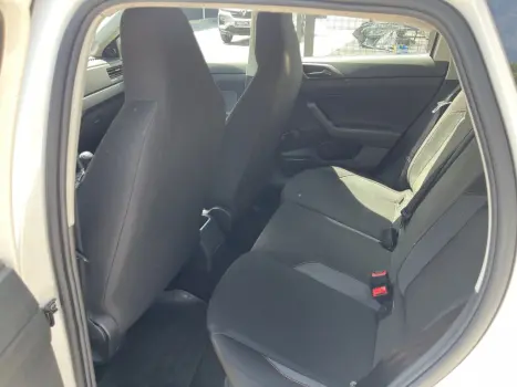 VOLKSWAGEN Polo Hatch 1.0 12V 4P MPI FLEX, Foto 10