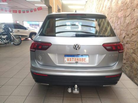 VOLKSWAGEN Tiguan 1.4 250 TSI TOTAL FLEX ALLSPACE COMFORTLINE TURBO AUTOMTICO TIPTRONIC, Foto 12