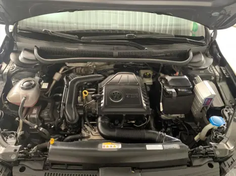 VOLKSWAGEN Virtus 1.0 4P 200 TSI FLEX HIGHLINE AUTOM�TICO, Foto 12