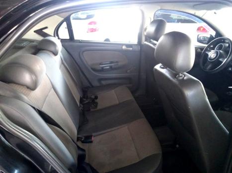 VOLKSWAGEN Voyage 1.0 4P FLEX, Foto 5