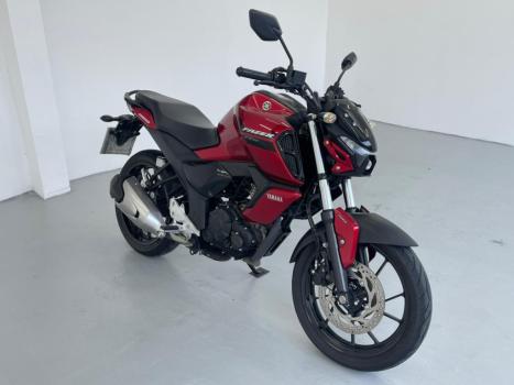 YAMAHA FZ 15 Fazer ABS, Foto 1