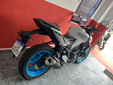 YAMAHA MT-03 300 ABS, Foto 2