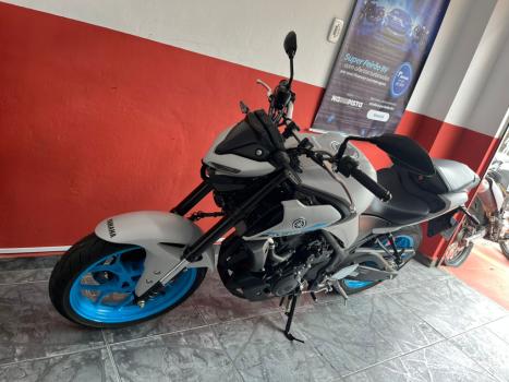 YAMAHA MT-03 300 ABS, Foto 5