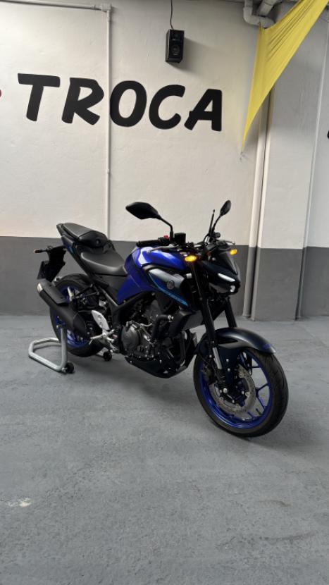 YAMAHA MT-03 300 ABS, Foto 4