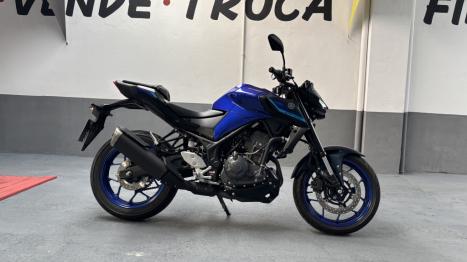 YAMAHA MT-03 300 ABS, Foto 2