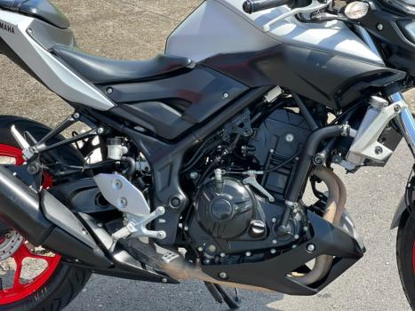 YAMAHA MT-03 300 ABS, Foto 7