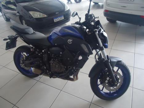 YAMAHA MT-07 700 ABS, Foto 1