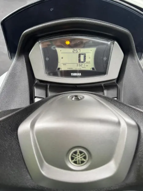 YAMAHA NMax 160 ABS, Foto 3