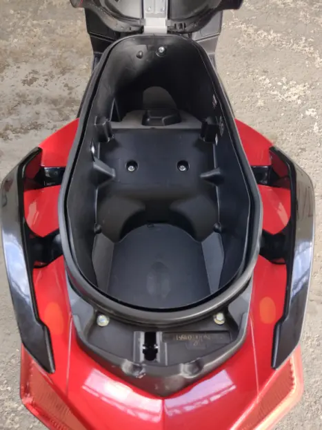 YAMAHA Xmax 250 , Foto 11