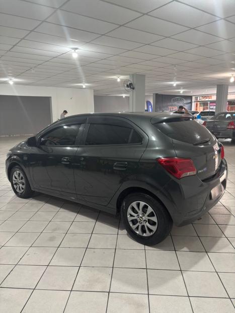 CHEVROLET Onix Hatch 1.0 4P FLEX LT, Foto 4