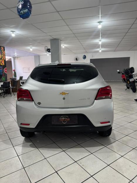 CHEVROLET Onix Hatch 1.4 4P FLEX LT, Foto 3