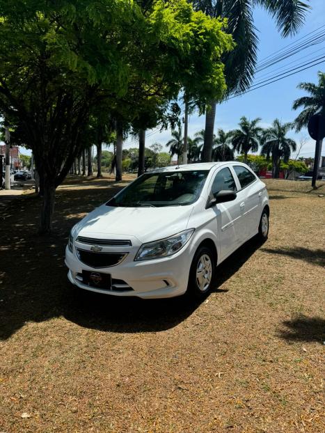 CHEVROLET Onix Sedan 1.0 4P FLEX LT, Foto 1