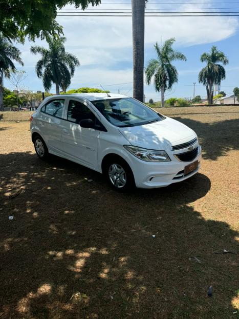 CHEVROLET Onix Sedan 1.0 4P FLEX LT, Foto 2