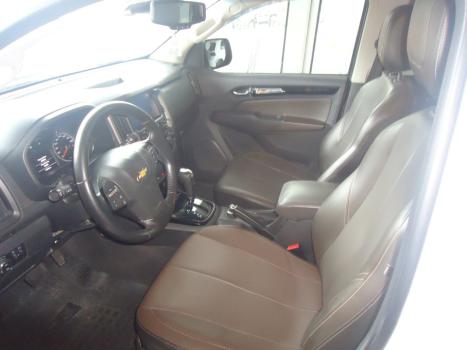 CHEVROLET S10 2.8 12V HIGH COUNTRY CABINE DUPLA 4X4 TURBO DIESEL AUTOMTICO, Foto 4