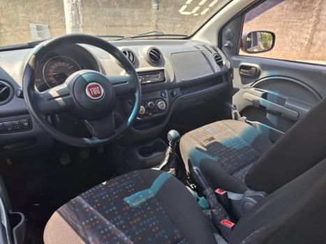 FIAT Uno 1.0 4P FLEX EVO VIVACE CELEBRATION, Foto 8