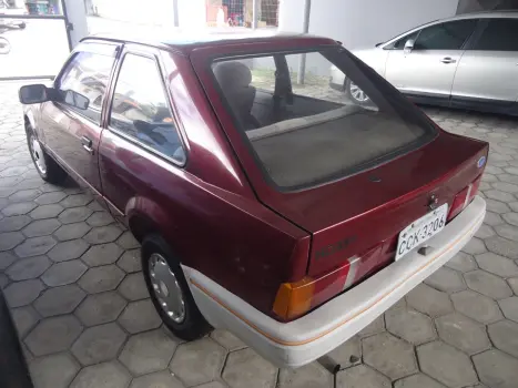 FORD Escort 1.0 HOBBY, Foto 2