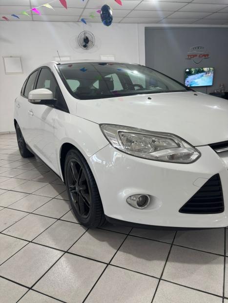 FORD Focus Hatch 2.0 16V 4P FLEX SE PLUS POWERSHIFT AUTOMTICO, Foto 5