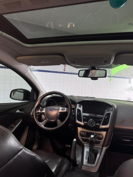FORD Focus Sedan 2.0 16V 4P FLEX TITANIUM PLUS POWERSHIFT AUTOMTICO, Foto 6