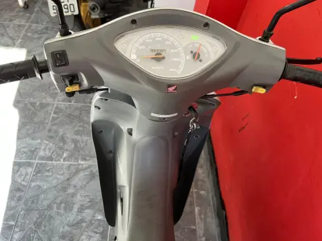 HONDA Biz 125 ES, Foto 2