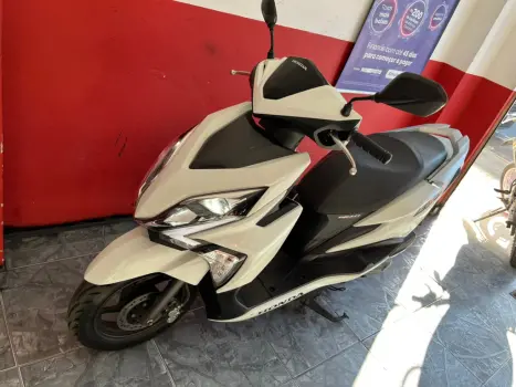 HONDA Elite 125 , Foto 3