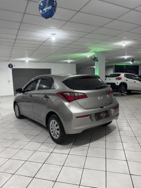 HYUNDAI HB 20 Hatch 1.0 12V 4P FLEX UNIQUE, Foto 5
