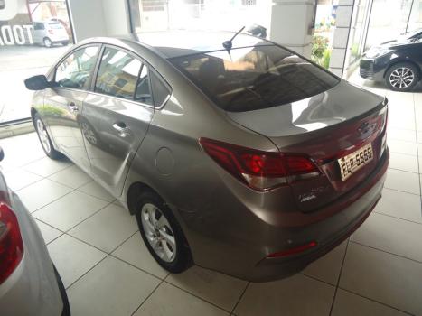 HYUNDAI HB 20 Sedan 1.6 16V 4P FLEX COMFORT STYLE AUTOMTICO, Foto 3