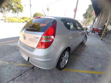HYUNDAI I30 2.0 16V 4P, Foto 2