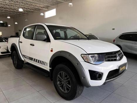 MITSUBISHI L 200 Triton 3.2 16V HPE 4X4 CABINE DUPLA TURBO DIESEL INTERCOOLER, Foto 2