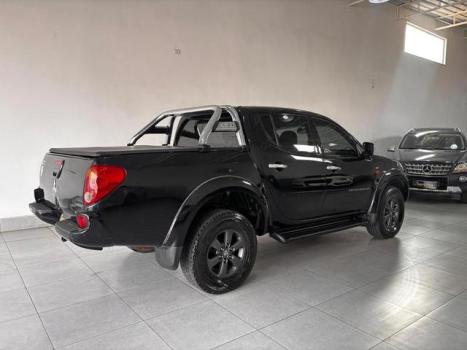 MITSUBISHI L 200 Triton 3.2 16V HPE 4X4 CABINE DUPLA TURBO DIESEL INTERCOOLER AUTOMTICO, Foto 4