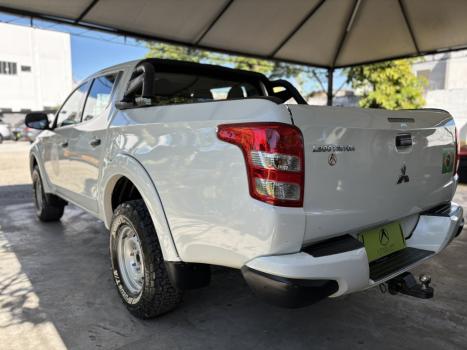 MITSUBISHI L 200 Triton 2.4 16V SPORT GL CABINE DUPLA TURBO DIESEL, Foto 4