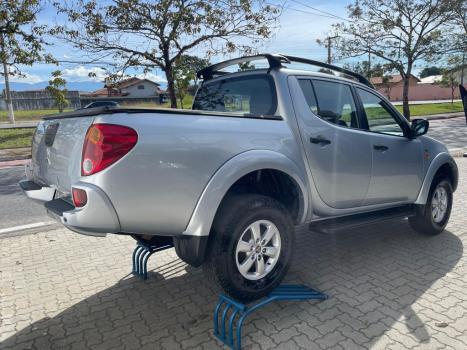 MITSUBISHI L 200 Triton 2.4 16V FLEX HLS CABINE DUPLA, Foto 3