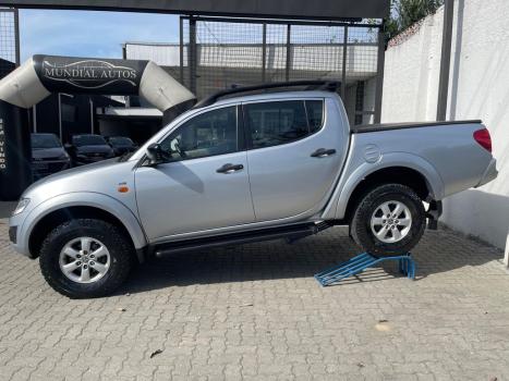 MITSUBISHI L 200 Triton 2.4 16V FLEX HLS CABINE DUPLA, Foto 5