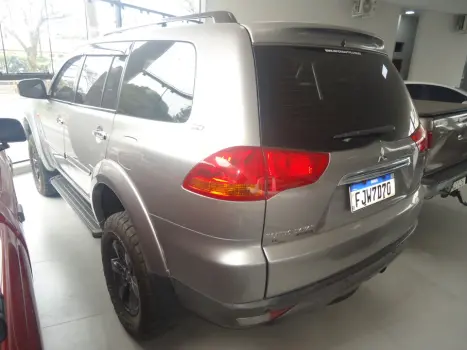 MITSUBISHI Pajero Dakar 3.2 16V 4P HPE 4X4  7 LUGARES TURBO INTECOOLER DIESEL AUTOMTICO, Foto 2