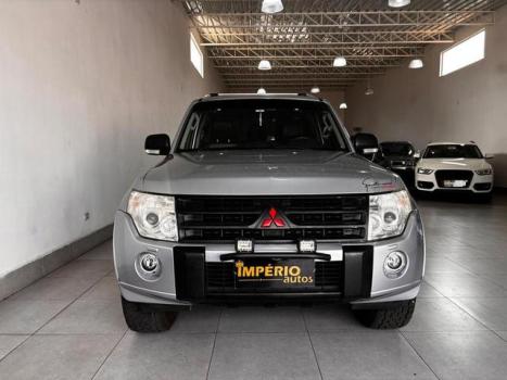 MITSUBISHI Pajero Full 3.8 V6 24V HPE 4X4 AUTOMTICO, Foto 2