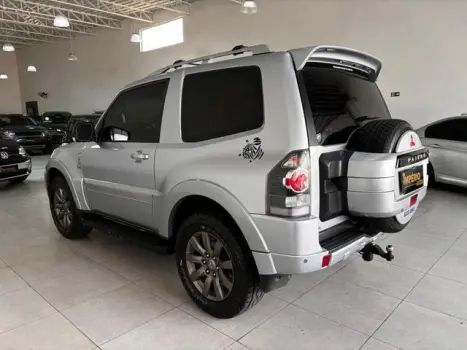 MITSUBISHI Pajero Full 3.8 V6 24V HPE 4X4 AUTOMTICO, Foto 6