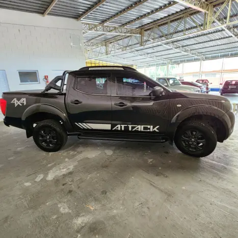 NISSAN Frontier 2.3 ATTACK CABINE DUPLA 4X4 BI-TURBO DIESEL AUTOMTICO, Foto 4