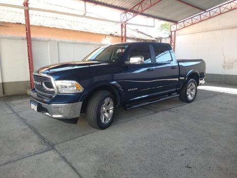 RAM Classic 5.7 V8 32V 4P HEMI LARAMIE AUTOMTICO, Foto 2